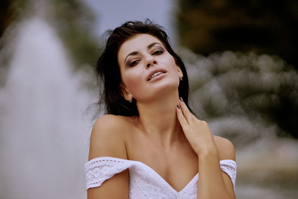 biustonosze bez fiszbinów